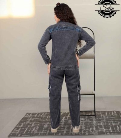 کت و شلوار جین نوجوان رنگ زغالی مناسب ۸ تا ۱۴ سال نمای پشت