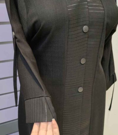 مانتو سایز بزرگ جلو دکمه مشکی مجلسی