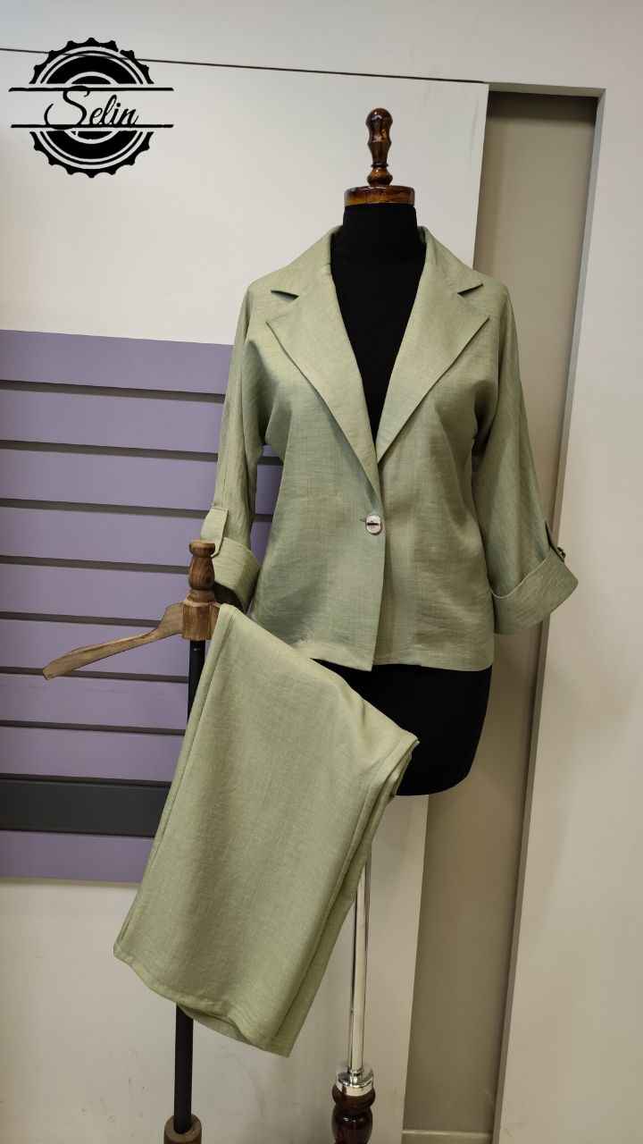 ست کت و شلوار زنانه صوفیا ست کت و شلوار زنانه خنک تابستانی، جنس صوفیا 4 رنگ